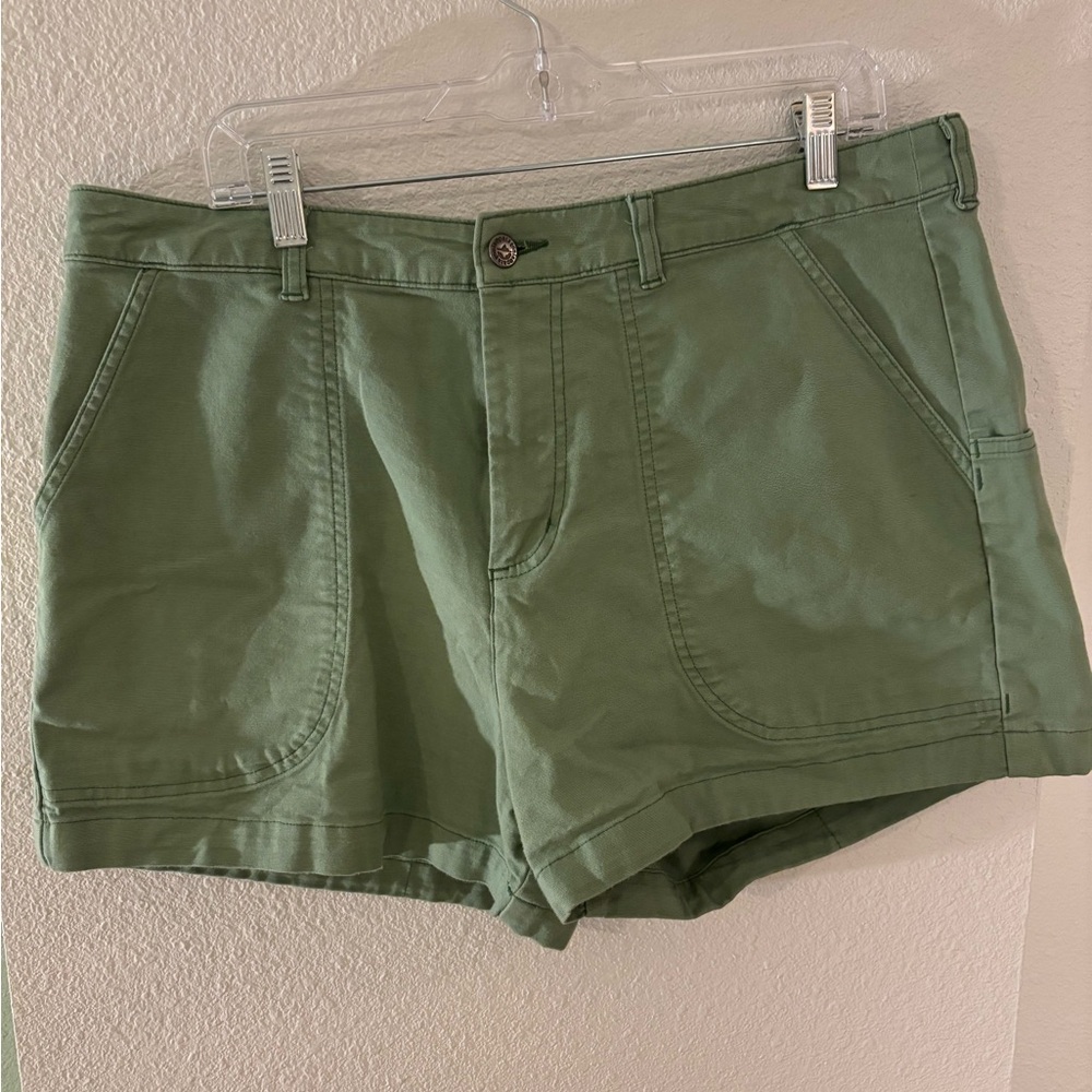 Patagonia Women's Olive Green Cotton Shorts - Hit the trails or Dress up